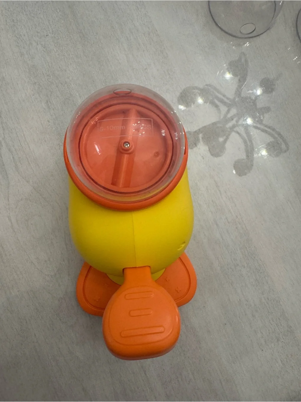 NWOT Pet Cat or Dog Duck Shaped Treat Dispenser